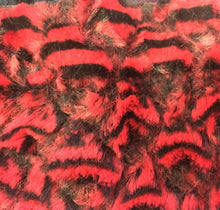 Load image into Gallery viewer, 365 GSM POLY SHERPA